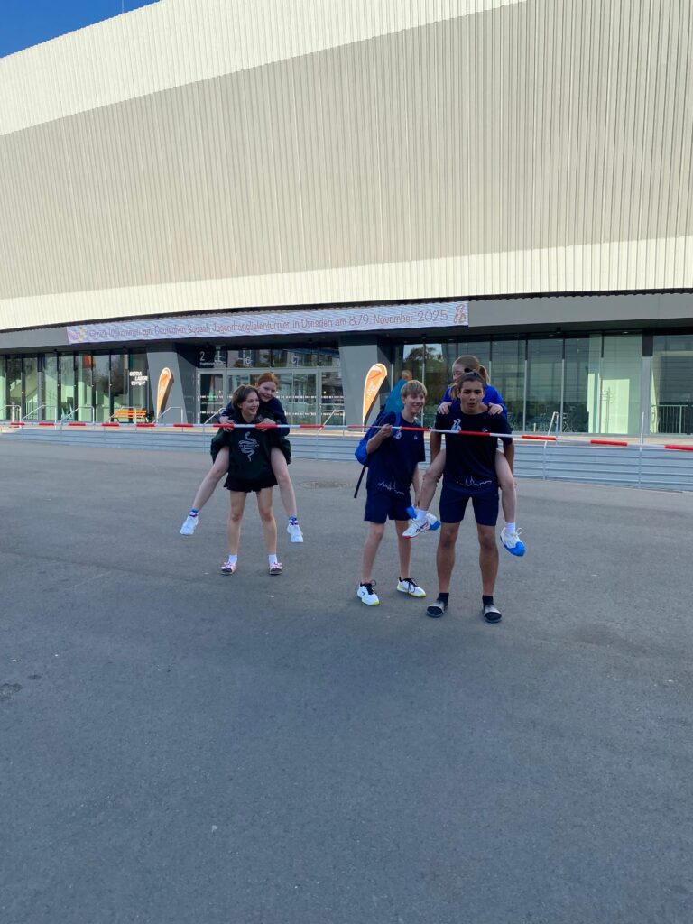 Zwei Medaillen für Dresden beim DSQV Junior Heimturnier Beitragsbild Jugendranglistenturnier Dresden 2026 (57)
